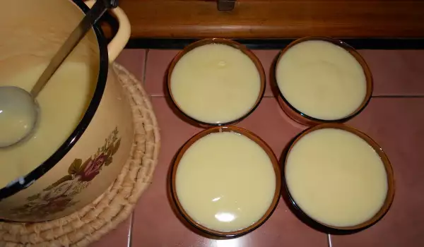 Маслен крем с прясно мляко