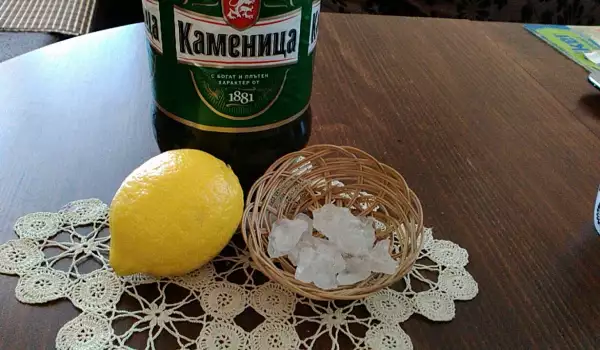 Сироп за кашлица с небет шекер, бира и лимон