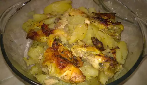 Пиле с картофи и ароматни подправки