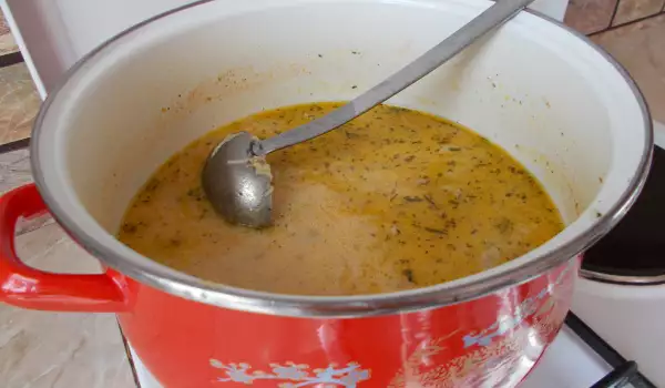 Пилешка супа по турски