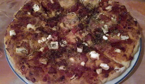 Икономична пица със салам