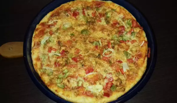 Пица с пилешко по индийски