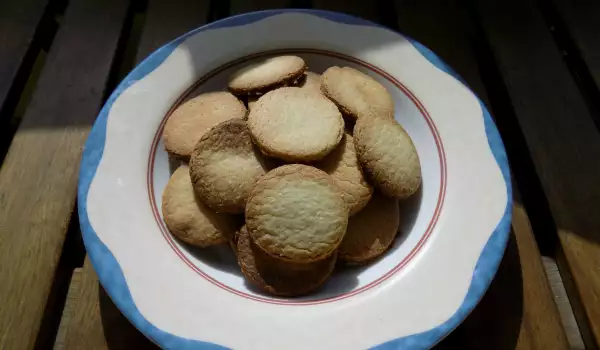 Полезни кокосови бисквитки