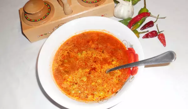 Постна грахова супа с праз и целина