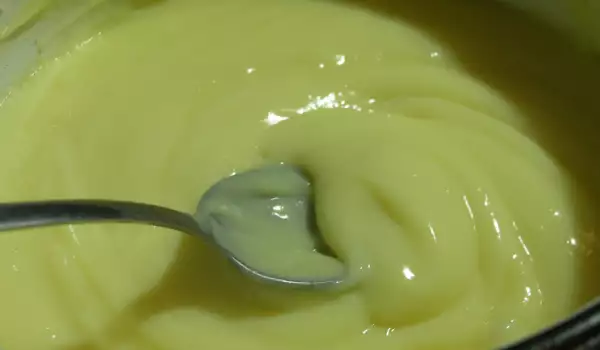 Яйчен крем без брашно
