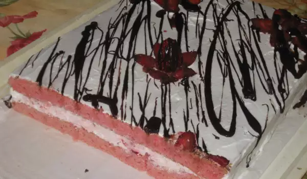 Розова торта с ягоди