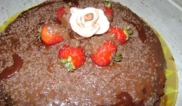 Шоколадова торта с ягоди и мед