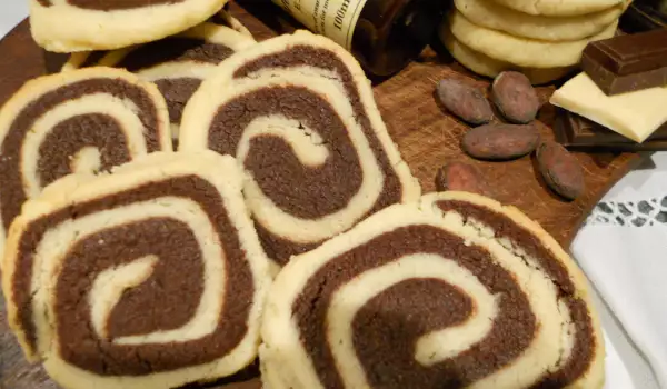 Ваниловo-шоколадови маслени бисквити