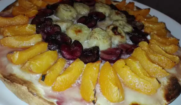 Сладка пица с плодове
