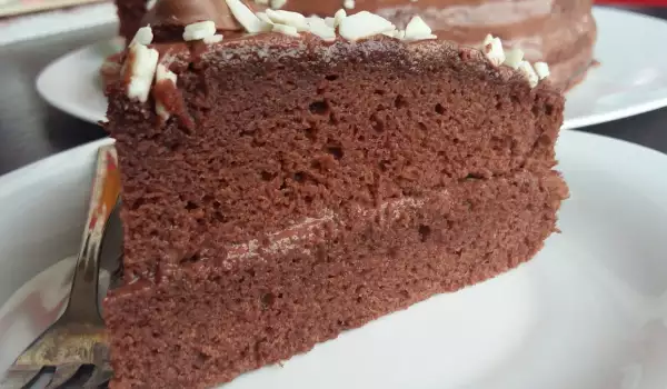 Лесна и сочна шоколадова торта