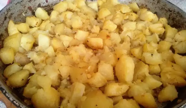 Сотирани картофки с чесън