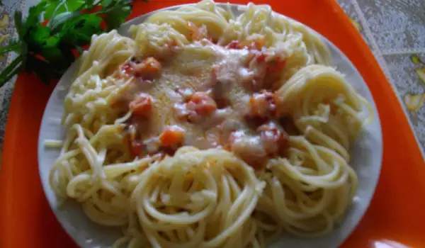 Спагети с кашкавал и моркови