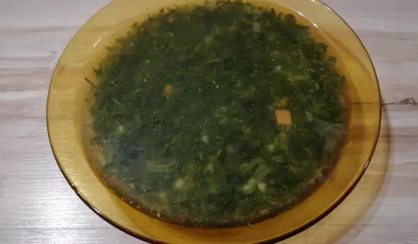 Спаначена супа с кускус