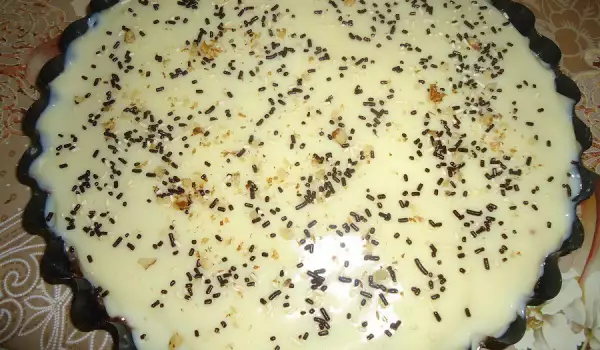 Студена бисквитена торта с орехи