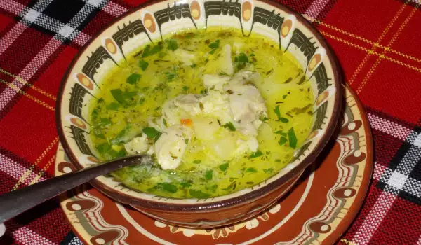 Супа от кокошка и чорбаджийски чушки