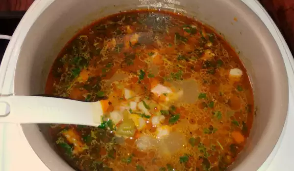Супа с картофи, лук и свинско в мултикукър
