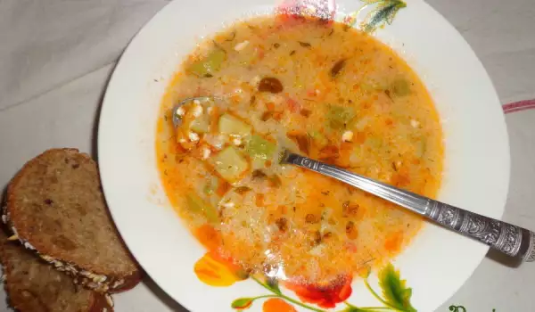 Супа с тиквички и сирене