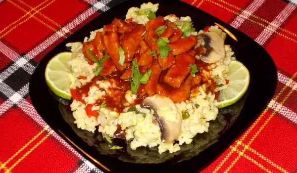Свинско филе в сладко-кисел сос и ориз със зеленчуци