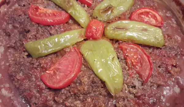 Телешки кебап с доматен сос