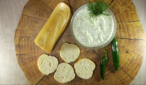Тиросалата – гръцка разядка със сирене