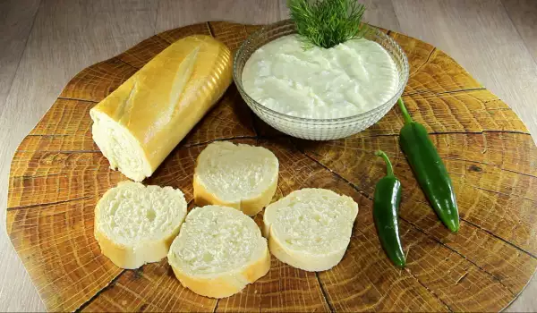 Тиросалата – гръцка разядка със сирене