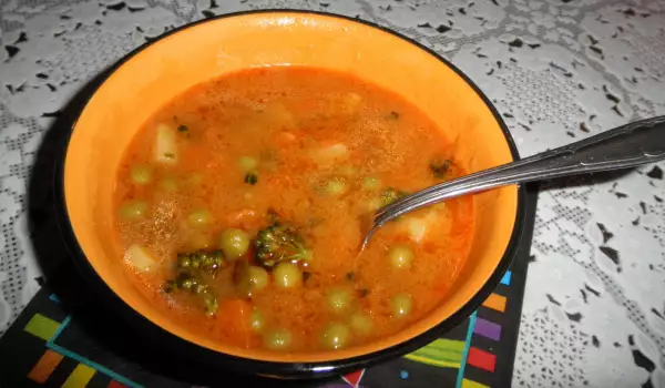 Супа от грах, броколи и картоф