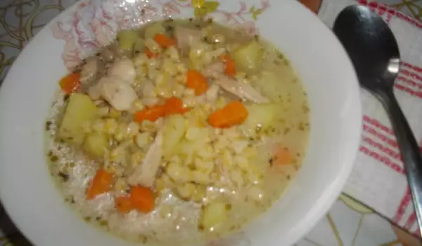 Зимна супа с месо и жито