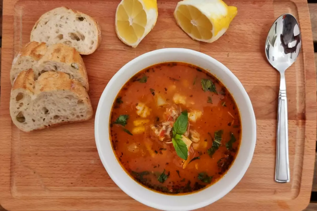 Малтийска рибена супа Альота която дължи уникалния си вкус на