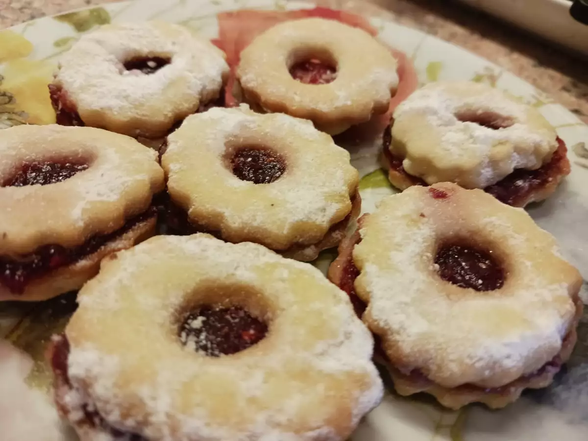 Вкусни ароматни и неустоими италиански бисквити които може да поръсите