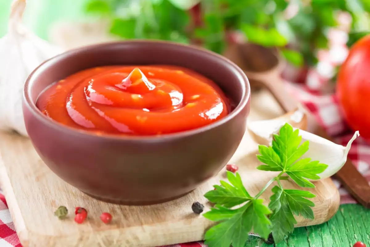 Tomato ketchup. Кетчуп. Соус. Соус кетчуп. Соус красный кисло-сладкий.