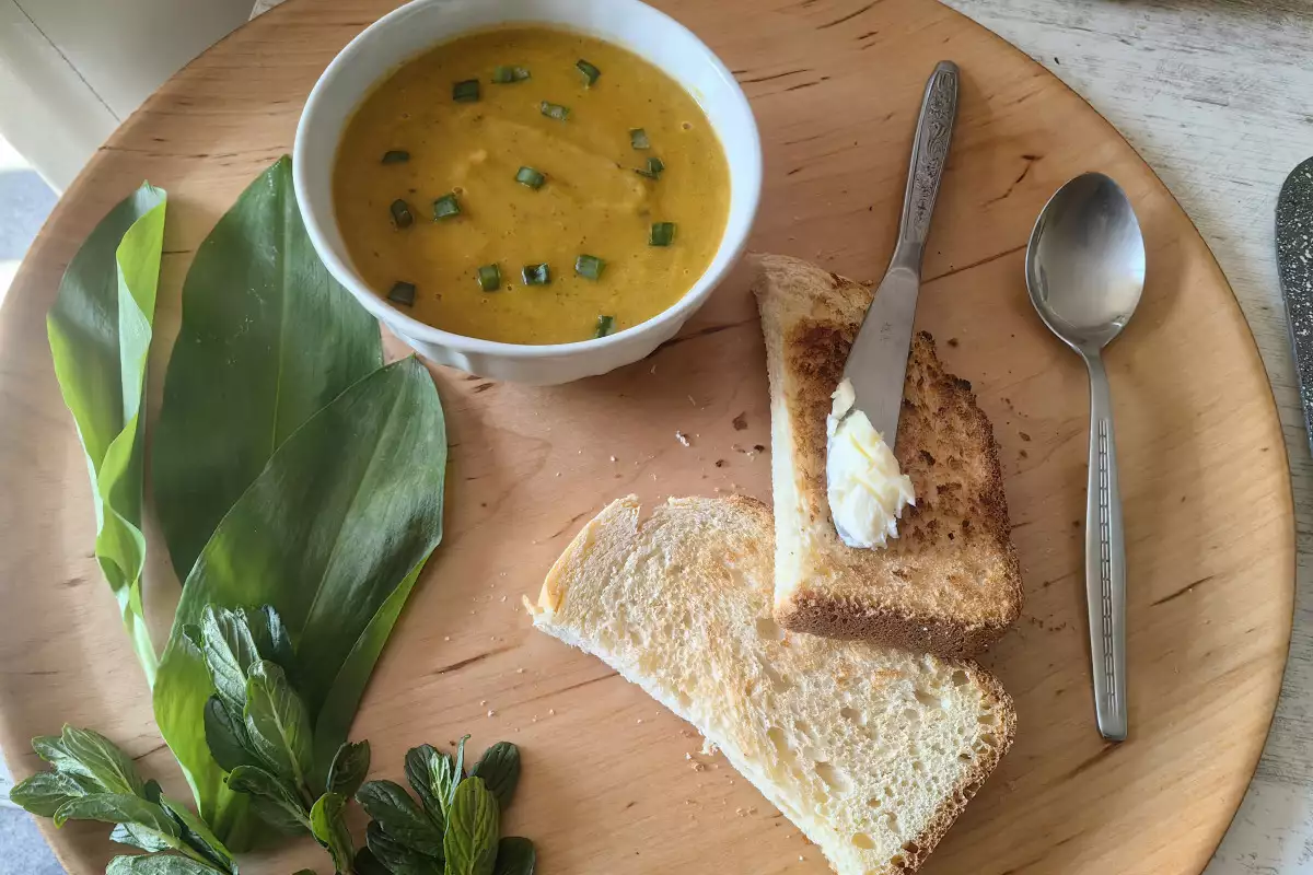 Полезна вкусна лесна просто чудесна крем супа от зеленчуци Необходими