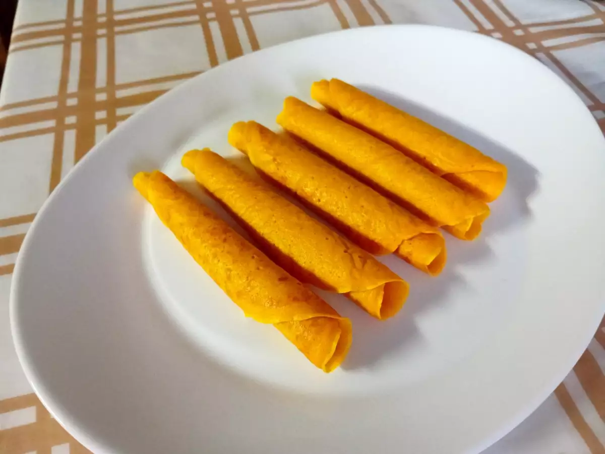 Оранжевите палачинки са меки и много вкусни Вижте на какво