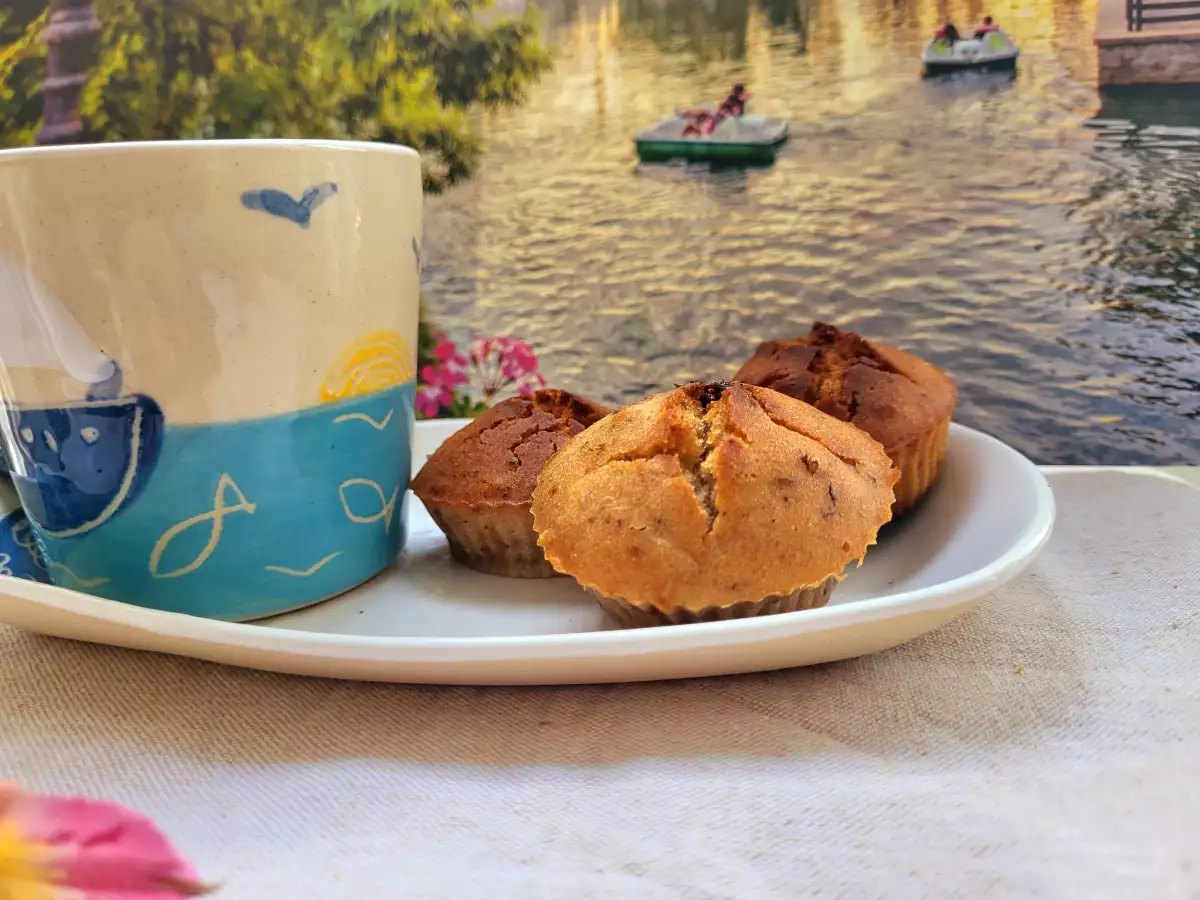 Орехови кексчета с джинджифил за свежа следобедна закуска в летния