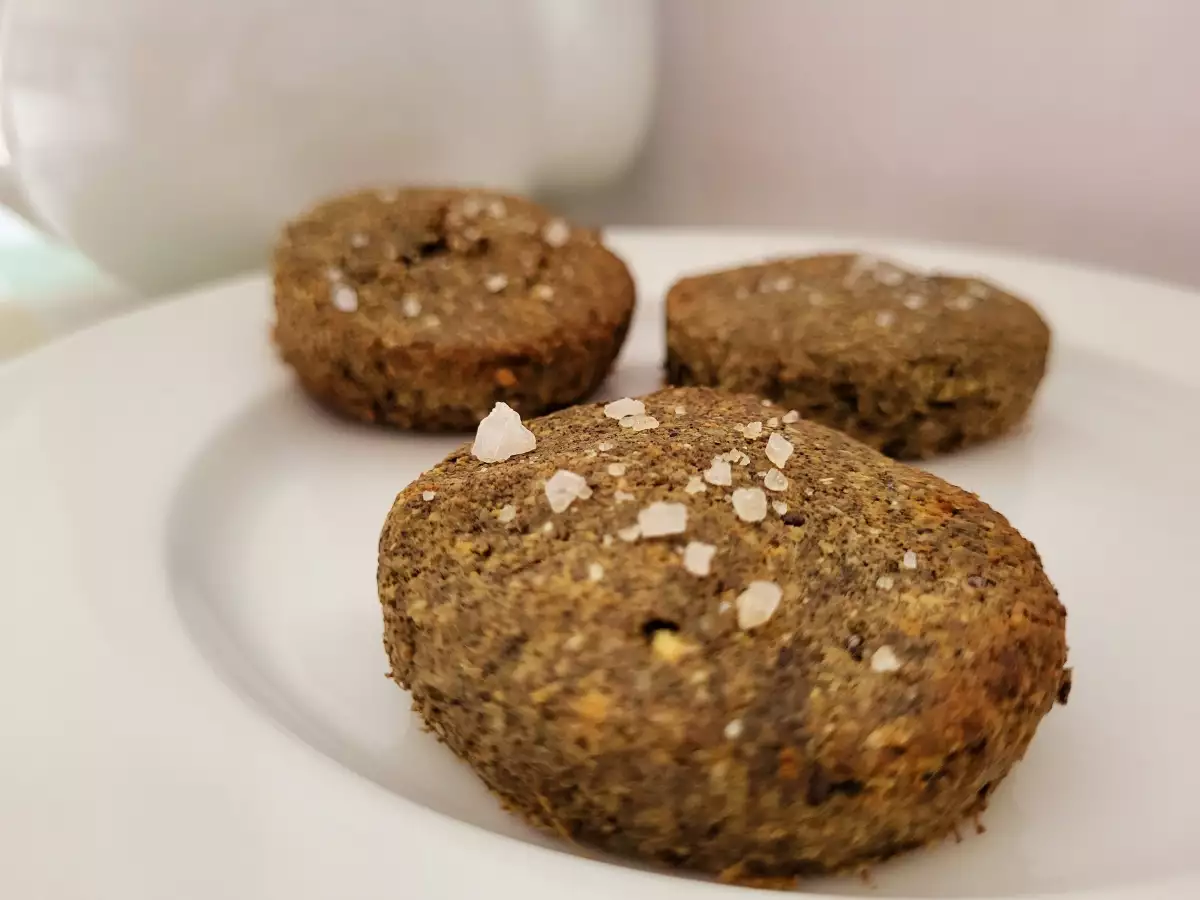 Солените бисквити с чиа и извара са идеални за похапване