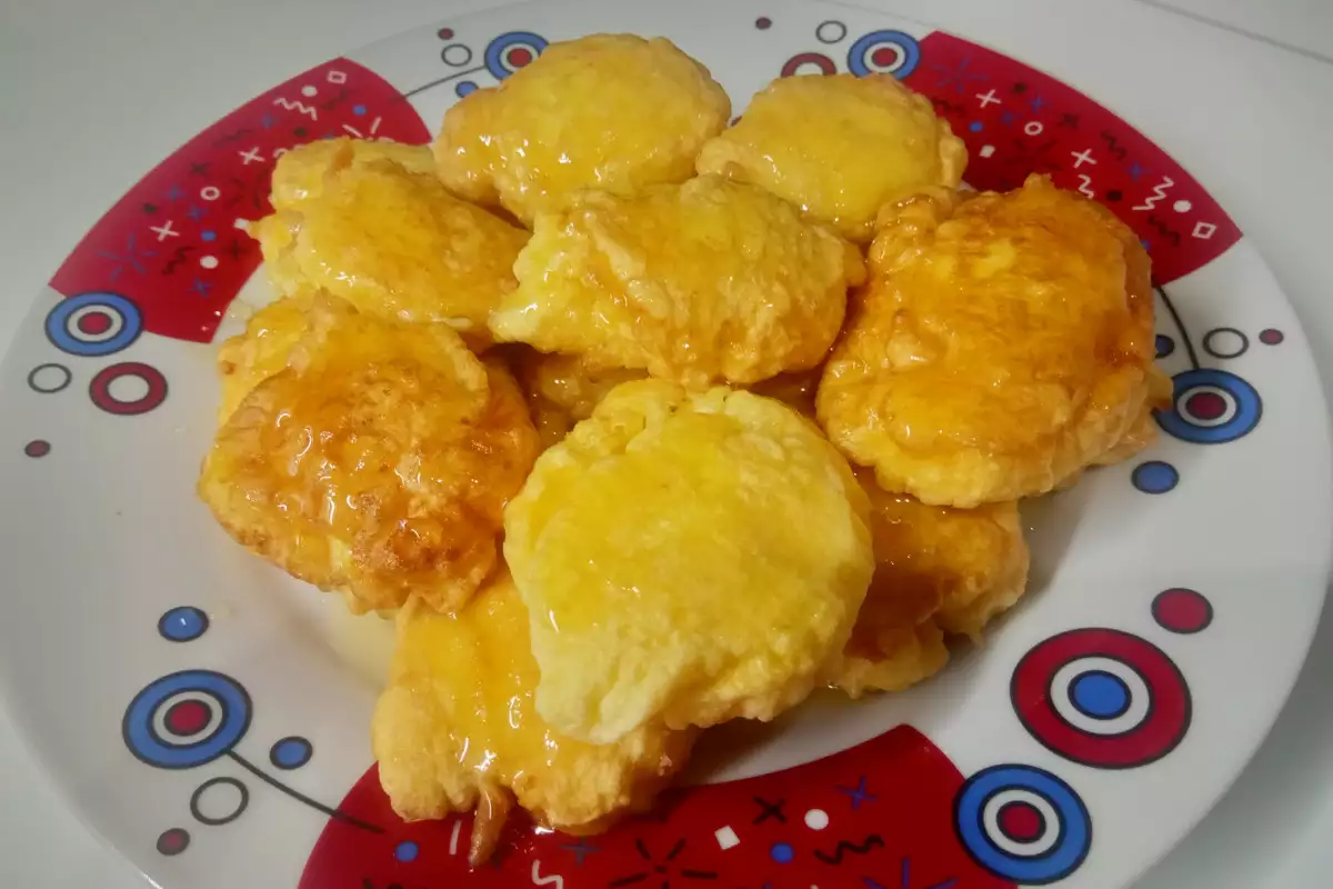 Тиганици със сирене и мед - Рецепти 