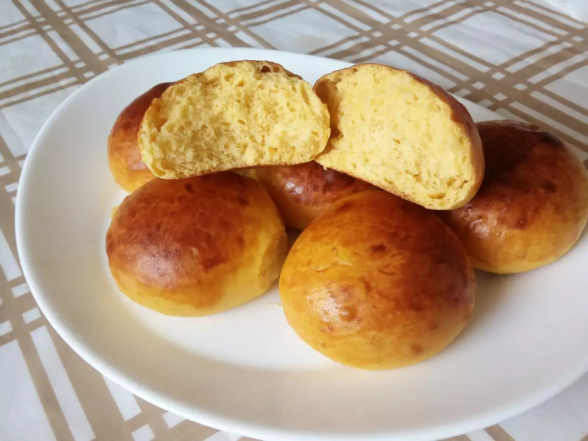 Мини тиквените хлебчета са разкошни за вашите парти предястия закуска