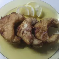 Пържена риба с лимони