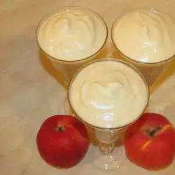 Десерт с ябълки и желатин