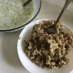 Арабски ориз с кайма и грах
