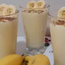 Бананов пудинг с нишесте