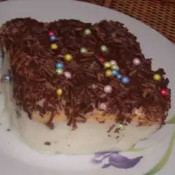 Бишкотена торта с прясно мляко
