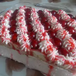 Десерт с череши и ягоди
