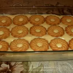 Бисквитена торта с брашно