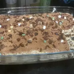 Шоколадова бисквитена торта с нишесте