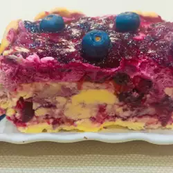 Бисквитена торта с боровинки