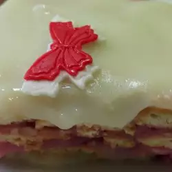 Бисквитена торта с два крема за Баба Марта