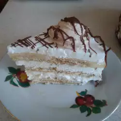 Шоколадова бисквитена торта с прясно мляко