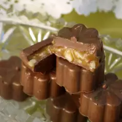 Шоколадови бонбони в силиконова форма