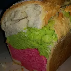 Хляб бяло, зелено, червено