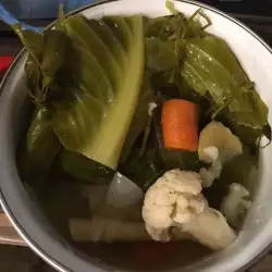 Супа с карфиол и зеленчуков бульон